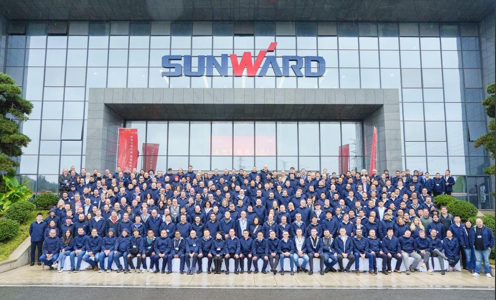 Innovation Fuels Global Partnerships: Sunward Successfully Hosts Global Dealers Conference and 25th Anniversary Celebration